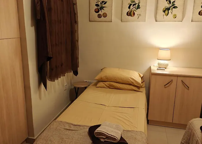 Twenty Daffodil St. Paul's Bay