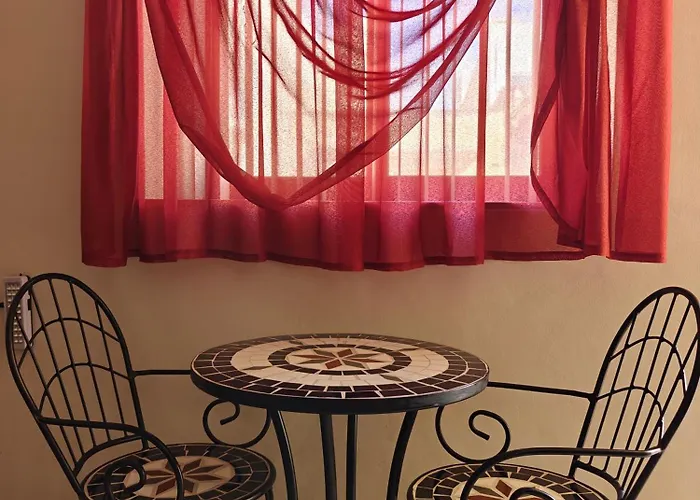 Twenty Daffodil San Pawl il-Baħar