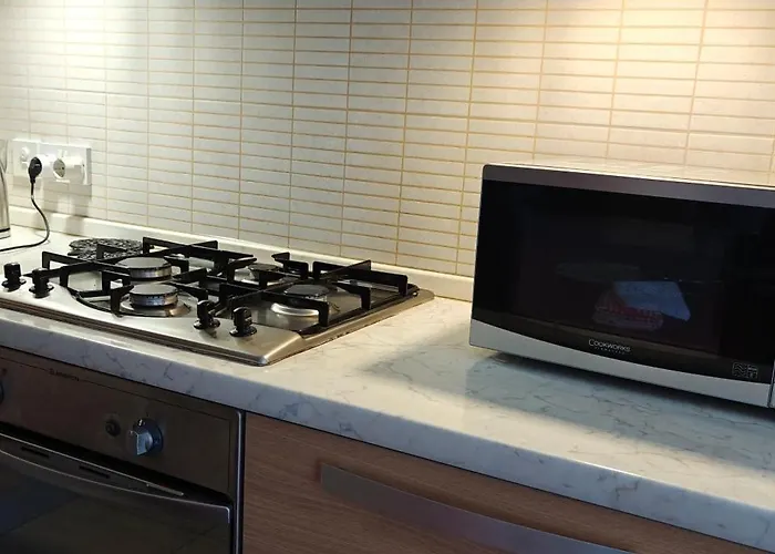 Twenty Daffodil * San Pawl il-Baħar